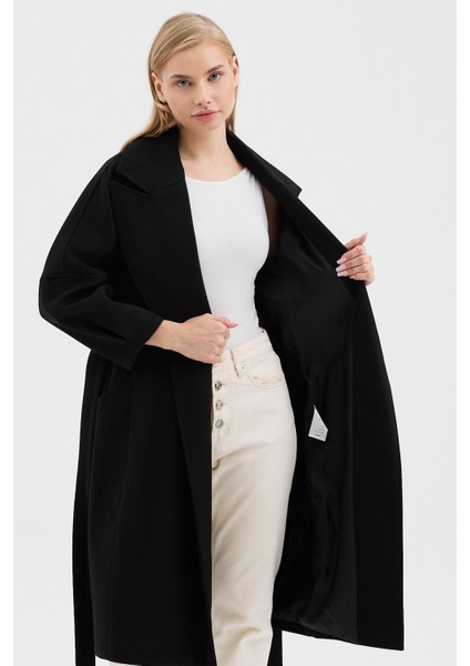 Kadın Oversize Çift Cepli Kısa Kaşe Kaban fırsatları
