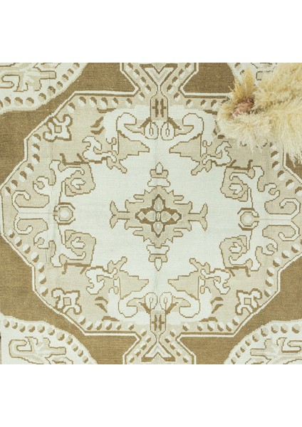 Eyvan Ilkel Desenli Yün Halı 294X407 cm modelleri