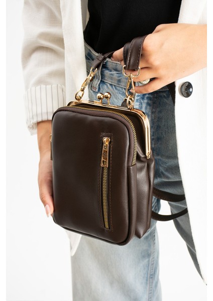 Kadın Burslu Gold Aksesuarlı Ayarlanabilir Çapraz Askılı Suni Deri Omuz ve Çapraz Çanta 1433 fırsatları