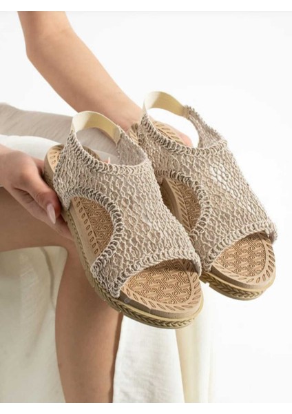 Kadın Dantelli Yazlık Sandalet Arkası Lastikli