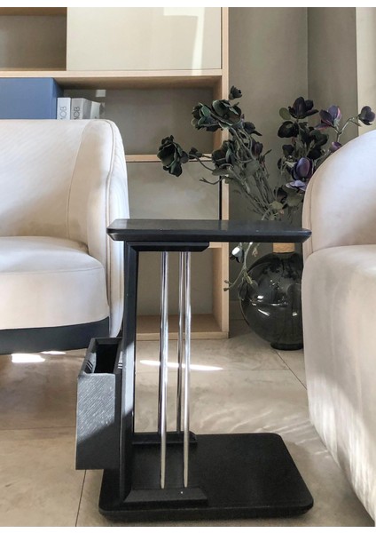 Kare Siyah Kılçıklı Sehpa – Dergilikli, Modern Tasarım