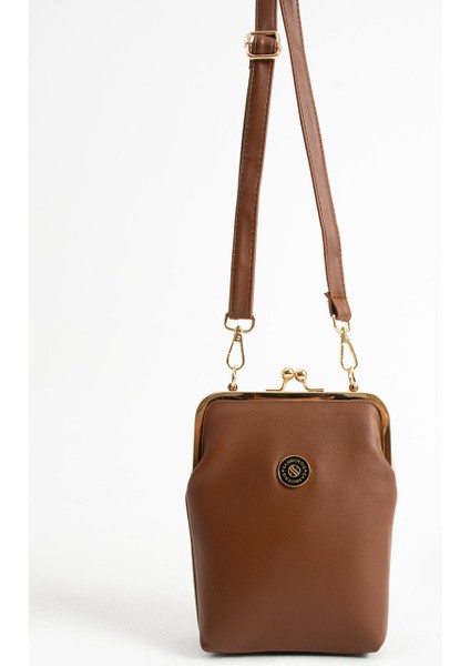 Kadın Burslu Gold Aksesuarlı Ayarlanabilir Çapraz Askılı Suni Deri Omuz ve Çapraz Çanta 1433