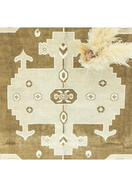 Kanire Büyük El Dokuma Uşak Halısı 348X439 cm modelleri