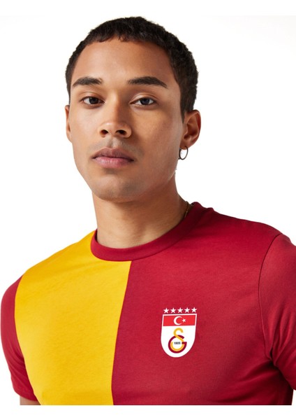 Lisanslı 5 Yıldızlı Parçalı Bayrak Logolu T-Shirt fiyatları