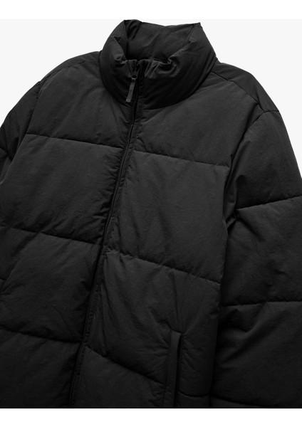 Dik Yaka Cep Detaylı Fermuarlı Şişme Mont