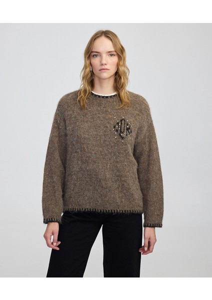 Monogram jakarlı strass taş işlemeli kazak IW6250050110074 fiyatları