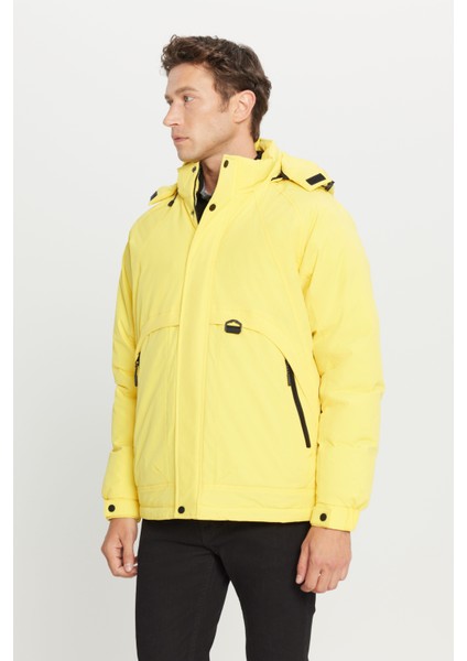 Standart Fit Normal Kesim Kapüşonlu Dik Yaka Yan Cepli Casual Mont modelleri