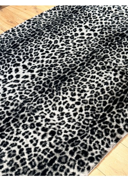 Premium Seri Gri Tavşan Tüyü Leopar Desenli Kaymaz Taban Halı Yolluk fiyatları