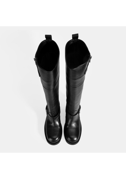 Kadın Siyah Metal Toka Detaylı Deri Çizme