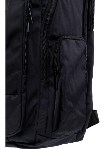 Siyah Sırt Çantası