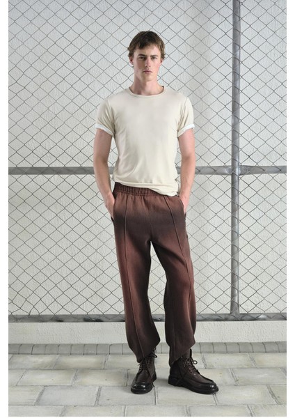 Efektli Logo Detaylı Kahverengi Pantolon indirimleri