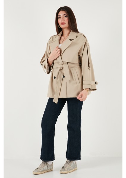 Relaxed Fit Kruvaze Yaka Düğmeli Astarlı Trençkot Bayan Trençkot 6839580 fiyatları