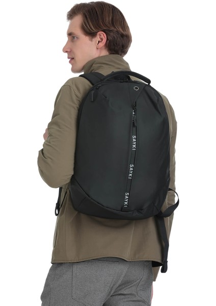 Siyah Sırt Çantası