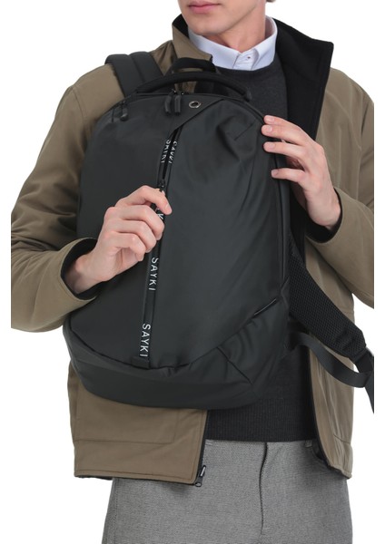 Siyah Sırt Çantası