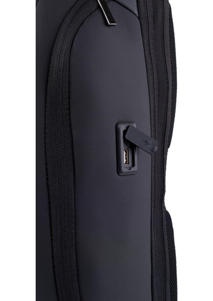 Siyah Sırt Çantası