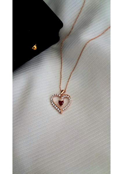 Işıldayan Kalp Gümüş Kolye