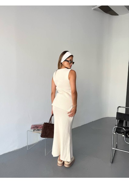 Kadın Gold Şekilli Düğme Detaylı Triko Yelek Etek Şık Takım fırsatları