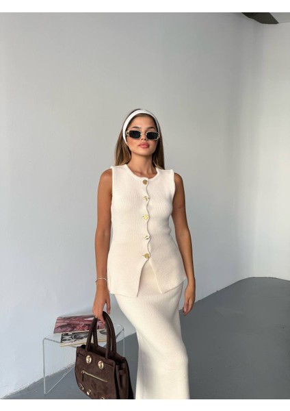 Kadın Gold Şekilli Düğme Detaylı Triko Yelek Etek Şık Takım indirimleri