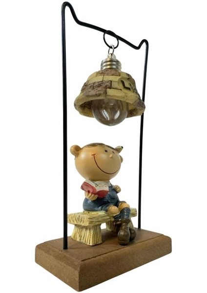 3751 Sokak Lambası Altında Kitap Okuyan Çocuk Biblo fiyatları