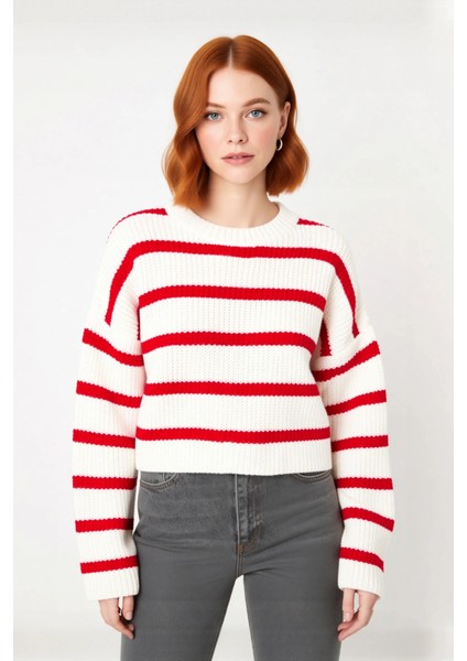 Kadın Crop Boy Akrilik Triko Kazak Bisiklet Yaka Geniş Kalıp Çizgili Soğuk Havalara Uygun Kaliteli fiyatları