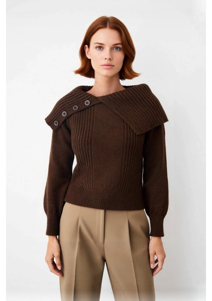 Kadınlara Özel Ekru Yumuşak Akrilik Devrik Yakalı Triko Kazak Kışlık Günlük Giyimde Şık Bir Dokunuş fiyatları