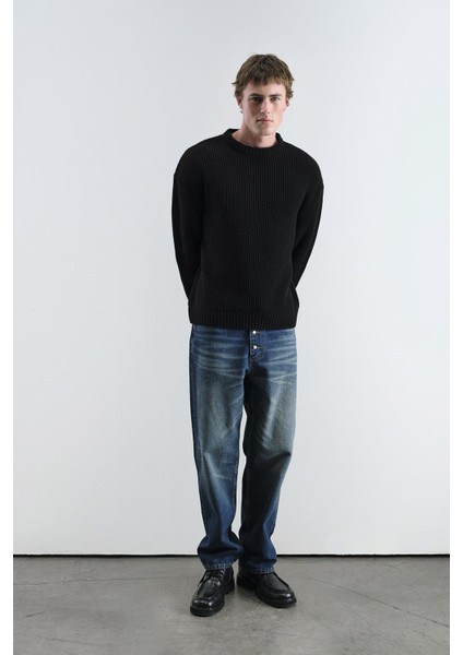 Regular Fıt Fitilli Siyah Triko Kazak