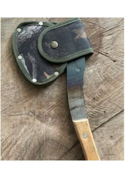 Kamp Baltası Kılıflı