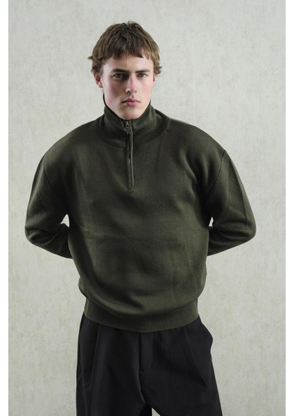 Fermuarlı Regular Fıt Yüksek Yaka Haki Kazak fırsatları