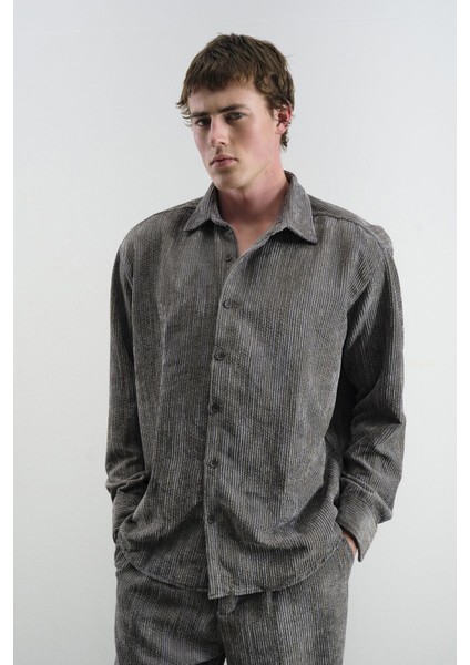 Oversıze Efektli Kadife Antrasit Gömlek modelleri