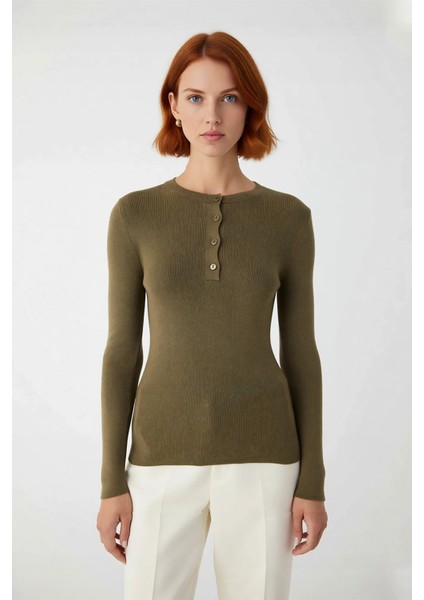 Kadın Uzun Kollu Fitted Bisiklet Yaka Dugmeli Fitilli Triko Bluz Gunluk Şık ve Rahat Kombinler Icin fiyatları
