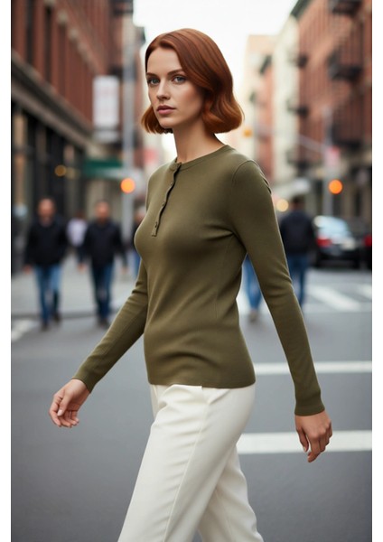 Kadın Uzun Kollu Fitted Bisiklet Yaka Dugmeli Fitilli Triko Bluz Gunluk Şık ve Rahat Kombinler Icin fırsatları