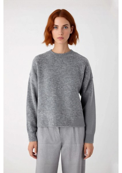 Kadın Modern Oversize Triko Kazak Bisiklet Yaka Düşük Kol Rahat ve Şık Görünüm Sağlar Kaliteli fiyatları