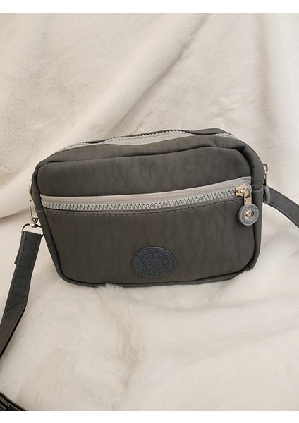 Kadın Askılı Suya Dayanıklı Çanta