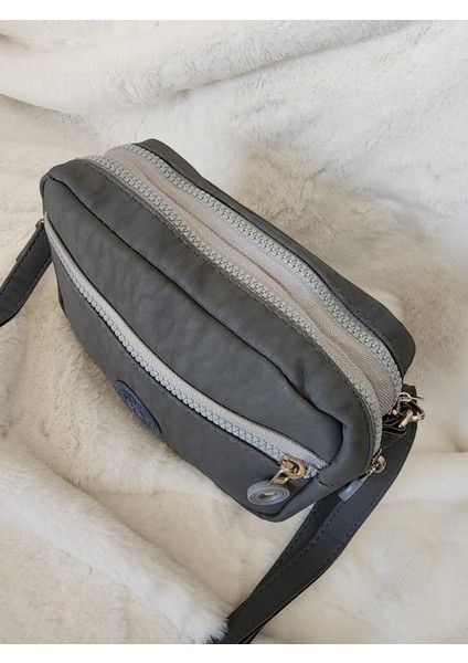 Kadın Askılı Suya Dayanıklı Çanta fırsatları