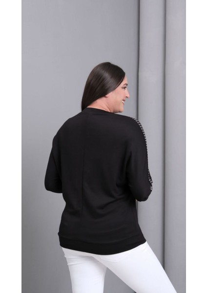 Kadın Kristal Kumaş Sweatshirt Zımba Detaylı