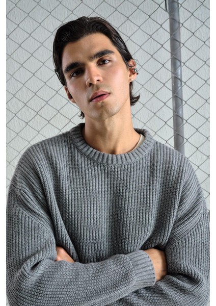 Regular Fıt Fitilli Gri Triko Kazak modelleri