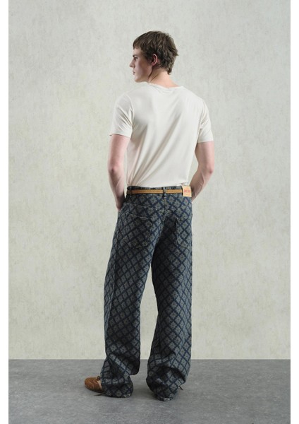 Jakar Desenli Lacivert Jean modelleri