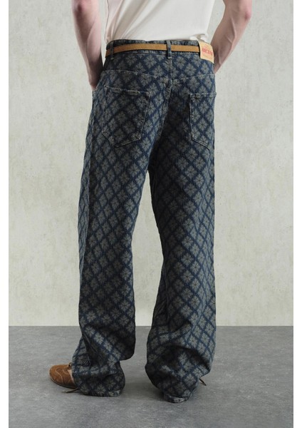 Jakar Desenli Lacivert Jean fırsatları