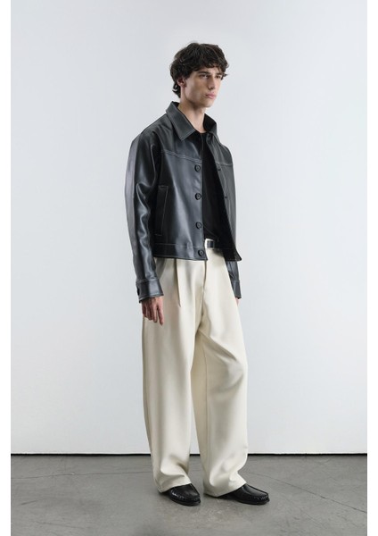 Kontrast Dikiş Detaylı Siyah Deri Ceket fiyatları