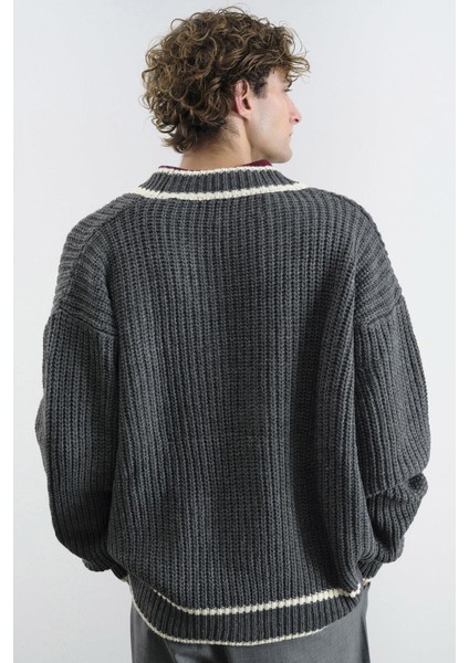 Gold Düğmeli Gri Hırka modelleri