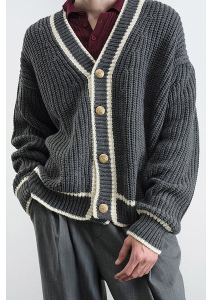 Gold Düğmeli Gri Hırka indirimleri