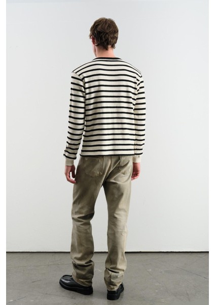 Kalın Çizgili Yarım Patlı Siyah T-Shırt fiyatları