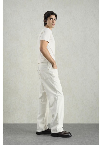 Gold Aksesuar Detaylı Ekru Pantolon fiyatları