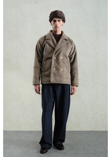 Gold Düğmeli Kısa Kahverengi Kaşe Kaban indirimleri