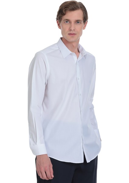 Beyaz Klasik Fit Slim Yaka Pamuklu Uzun Kollu Gömlek fırsatları