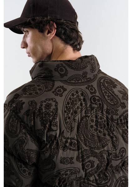 Flok Desenli Şişme Kahverengi Mont indirimleri