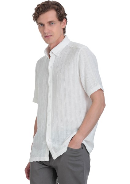 Beyaz Comfort Fit Düğmeli Yaka Kısa Kollu Pamuk Gömlek modelleri