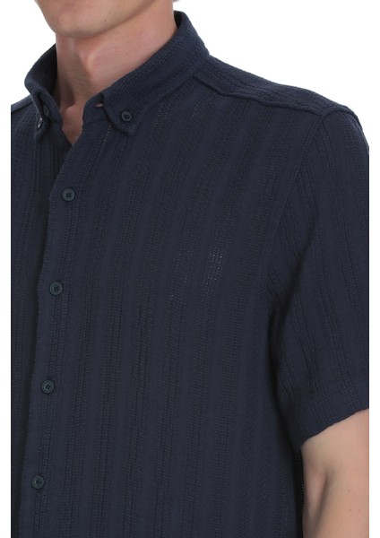 Lacivert Comfort Fit Düğmeli Yaka Kısa Kollu Pamuk Gömlek fırsatları