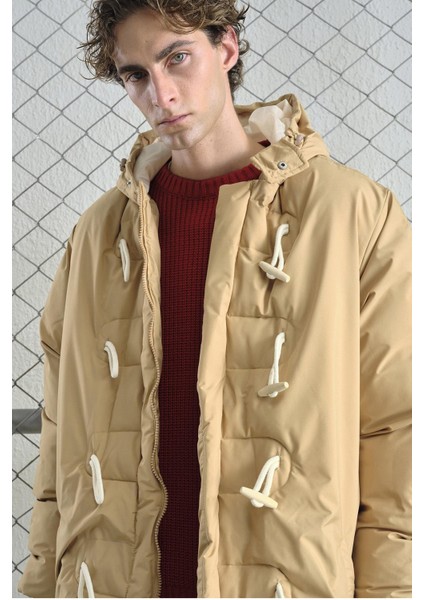 Kapüşonlu Uzun Şişme Bej Mont indirimleri