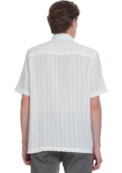 Beyaz Comfort Fit Düğmeli Yaka Kısa Kollu Pamuk Gömlek indirimleri